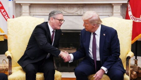 ABD-İngiltere el sıkıştı: Trump’tan ‘ilk büyük anlaşma’ vurgusu