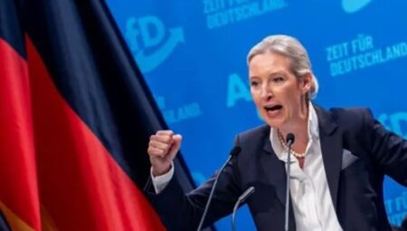 AfD’den, partiyi ‘aşırılık yanlısı’ olarak sınıflandıran Alman istihbaratına birinci reaksiyon
