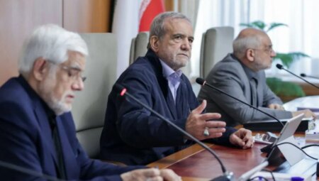 Ateş altında bir ortaya geldiler! İran Cumhurbaşkanı Pezeşkiyan kabineyi topladı