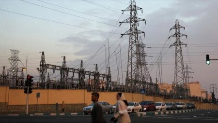 İran’da güç krizi: Kamu kurumlarının elektriği kesildi