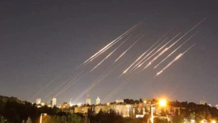 İsrail, İran’ın İHA ve silah depolarına akınlar düzenlediğini ileri sürdü