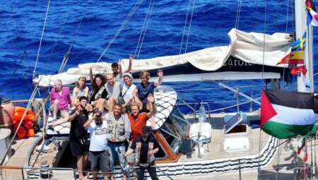 İsrail’den ‘Madleen’ yelkenlisine pürüz talimatı: ‘Gazze’ye ulaşamayacaklar’