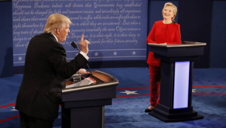 Trump, Hillary Clinton’ın portresinin yerine ne astı?