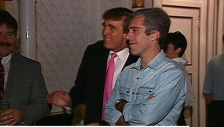 Beyaz Saray’dan Trump savunması: Epstein evraklarında yok