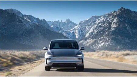 Birinci kere otonom teslimat kullanıldı: Tesla Model Y sahibine şoförsüz biçimde ulaştı!