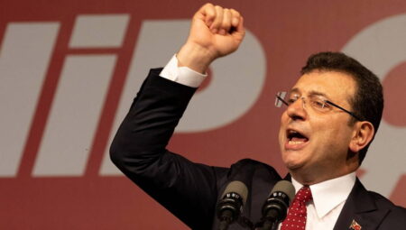 İmamoğlu Bloomberg’e konuştu: Adaylığım engellenirse öteki bir adayı desteklemeye hazırım