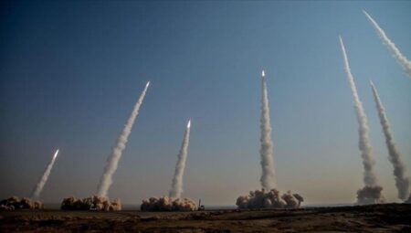 İran, NPT’den çekilmeyi tartışıyor
