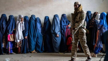 İran’dan kovuldular, Taliban’a teslim edildiler: Hudut dışı edilen Afgan bayanlar