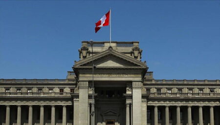 Peru’da insan hakları krizi: Katliamla suçlanan askerlere af