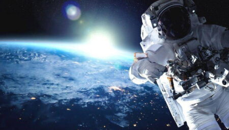 ‘Astronot sevgili’ tuzağı: 80 yaşındaki bayan tüm birikimini kaptırdı