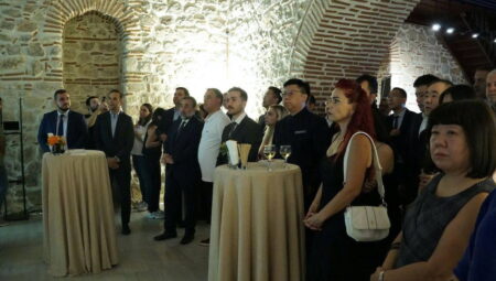 Barışın Kanatları fotoğraf standı İstanbul’da ziyarete açıldı