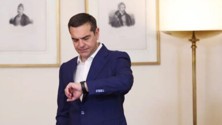 Çipras istifa etti, Atina siyaseti karıştı: Yunanistan’da sol tekrar doğuyor mu?