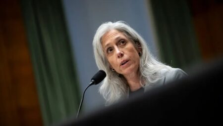 İstifayı reddetti: Trump idaresi misyondan aldı