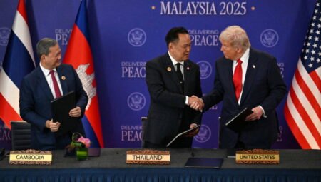 Tayland ve Kamboçya ortasında barış muahedesi