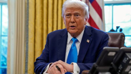 Trump ‘doğumla vatandaşlığı’ sona erdirmek istiyor: Yüksek Mahkeme’ye ikinci sefer görüş sordu