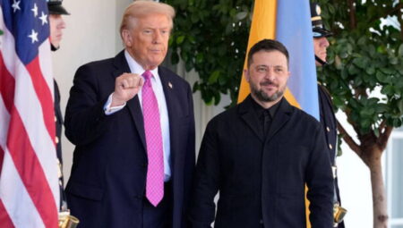 Trump ve Zelenski Beyaz Saray’da bir ortaya geldi