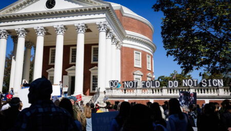 Trump’a bir ret daha: Virginia Üniversitesi fon kontratını reddetti