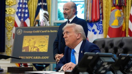 Trump’tan çalışma vizesi ve Altın Kart’a yeni düzenleme