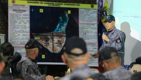 Venezuela’dan Karayipler’de gövde gösterisi: ‘Egemen Karayip-200’ tatbikatı başlıyor