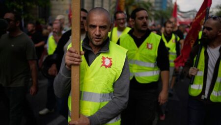 Yunanistan’da genel grev: Ulaşım durdu, ülke kilitlendi