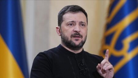 Zelenski: Ağır diplomasi haftasına hazırlanıyoruz